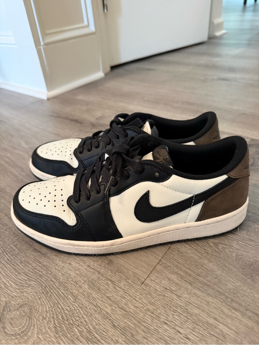 Nike Men's Jordan 1 Retro Low OG